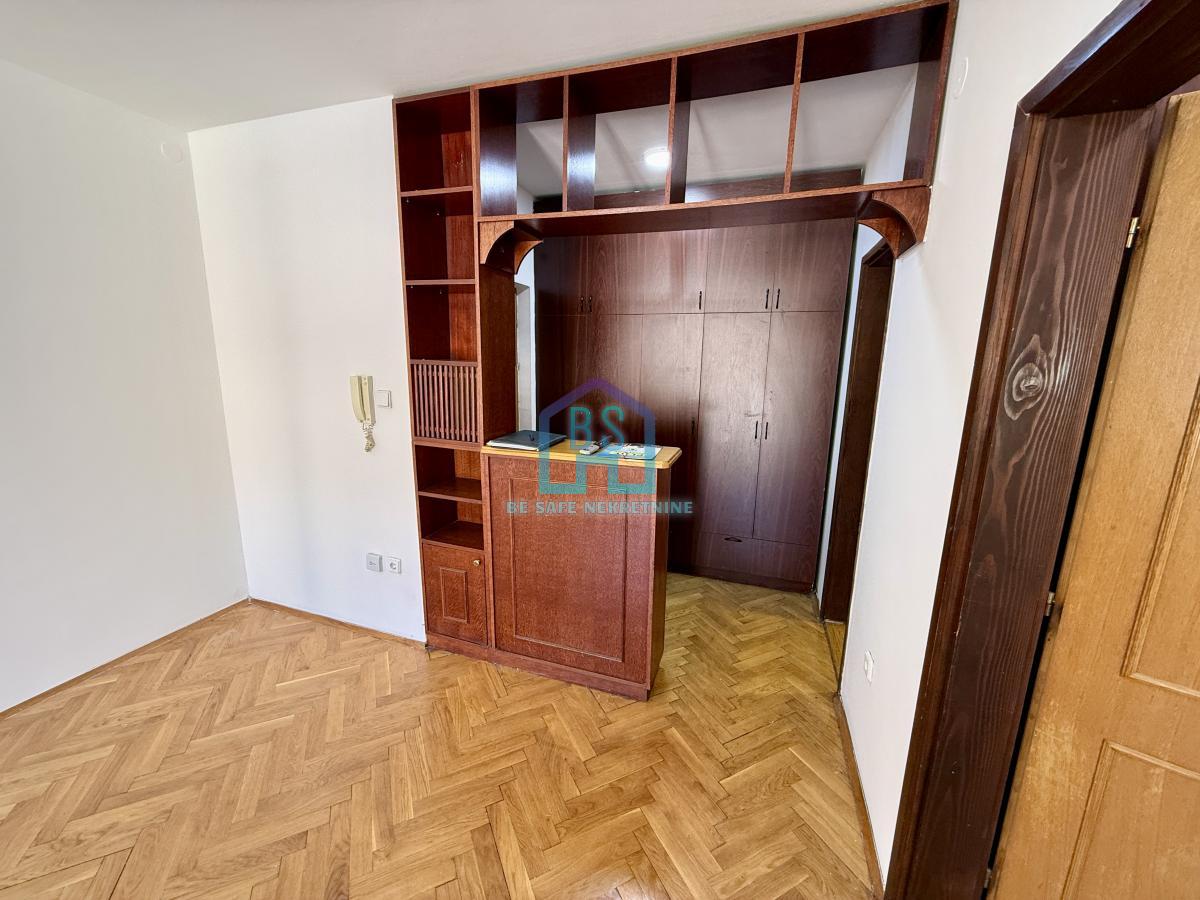LAZE KOSTIĆA STREET - TWO-ROOM APARTMENT