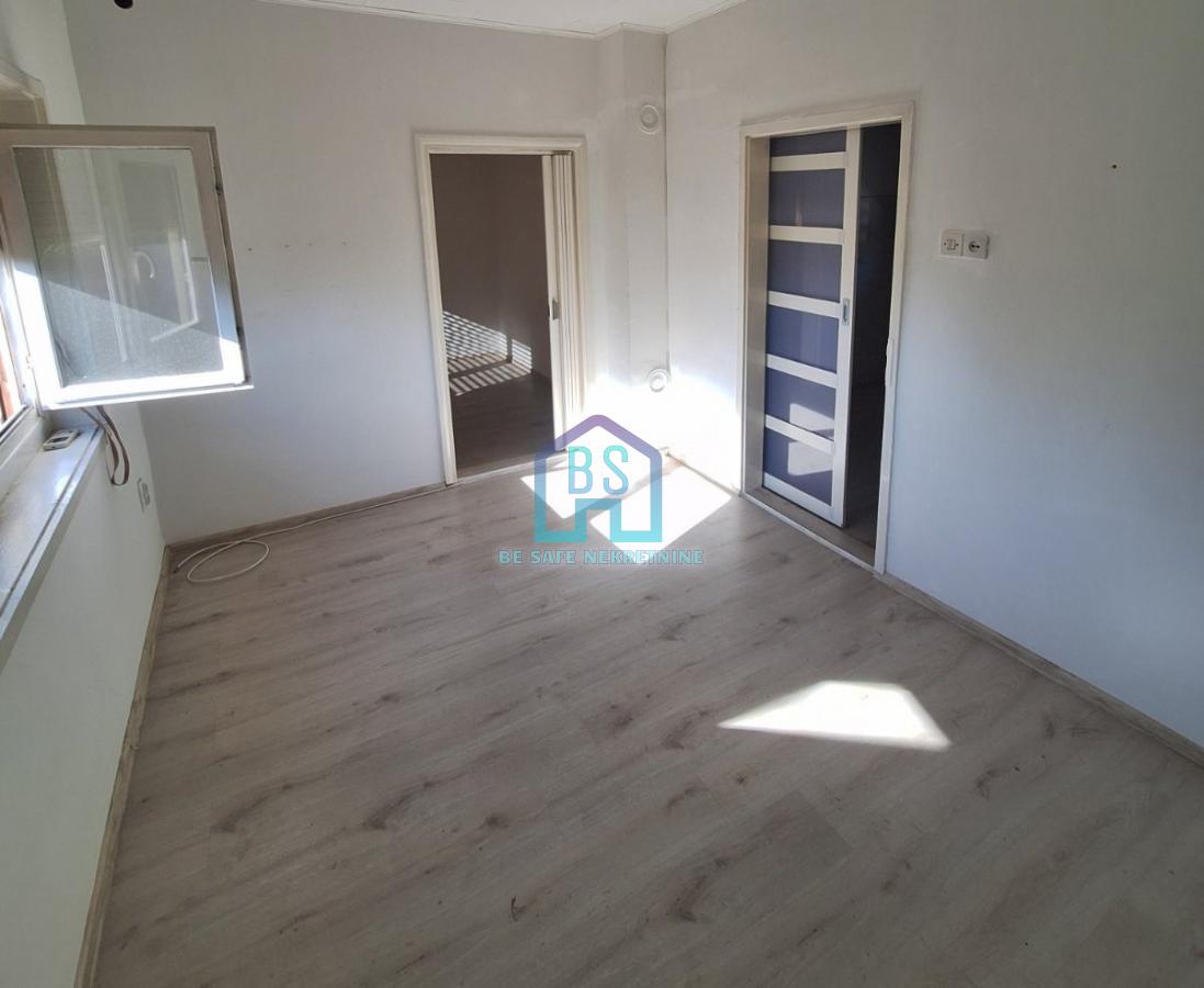 Prodaja, Stan, Novi Sad, Podbara