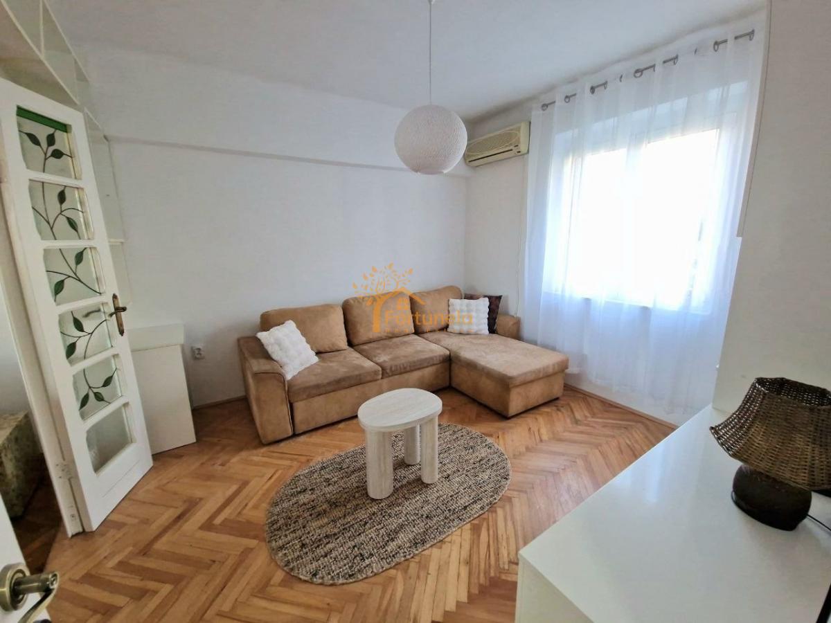 Moderan dvosoban stan u centru Herceg Novog – 9