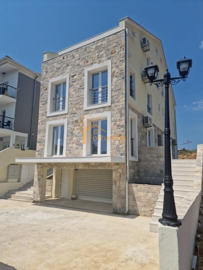 Prodaja, Stan, Herceg Novi, ĐENOVICI – 1