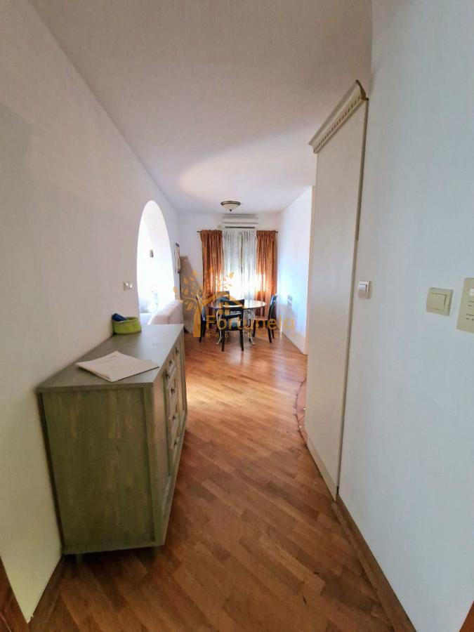 Dvosoban stan u centru Herceg Novog – Karača – 5
