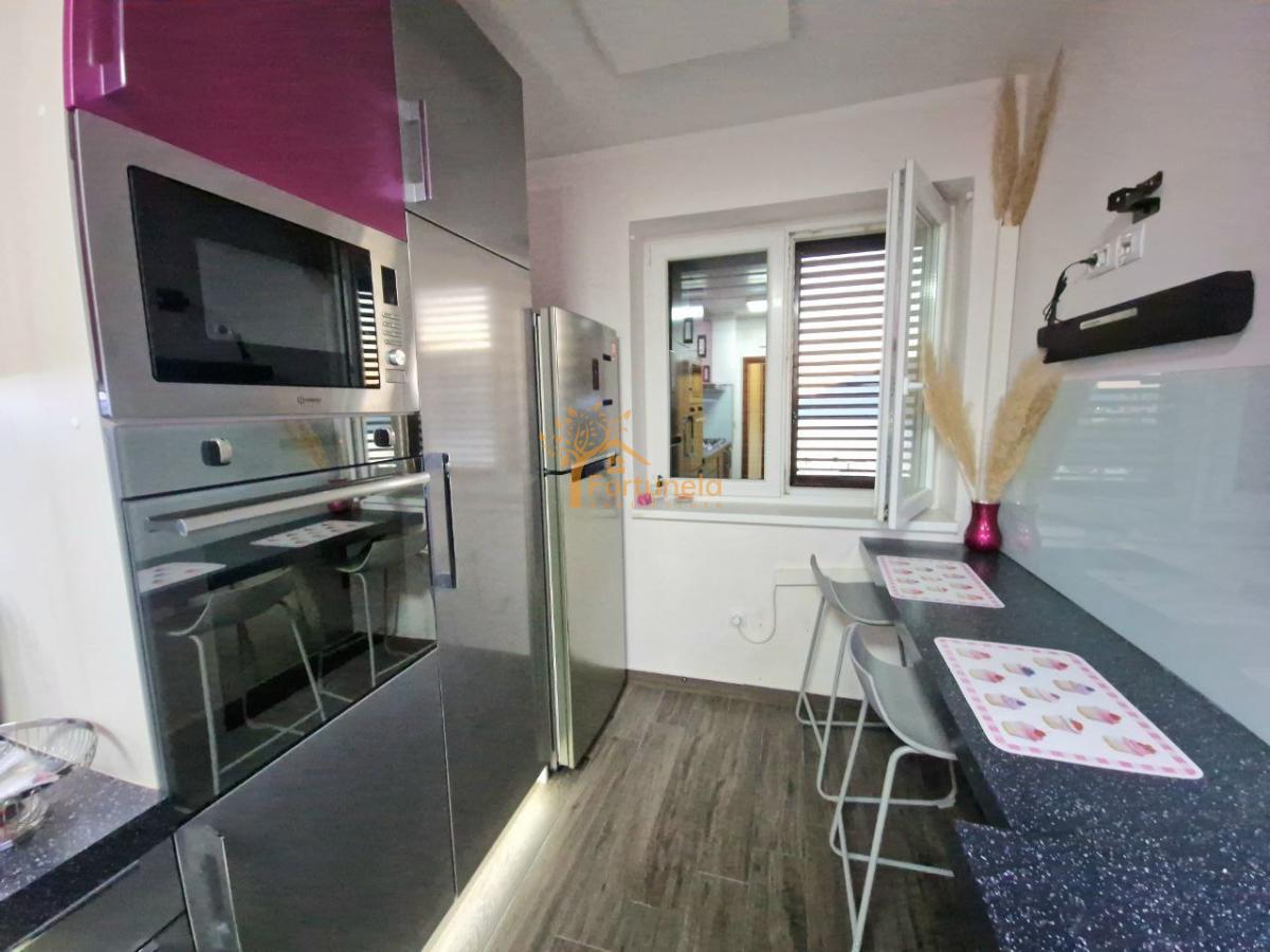 Lepo opremljen jednosoban stan u naselju Topla 2, Herceg Novi – 6
