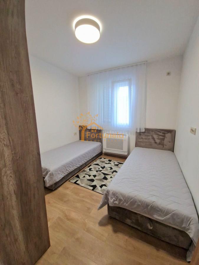Elegantan dvosoban stan u naselju Topla 1, Herceg Novi – 9