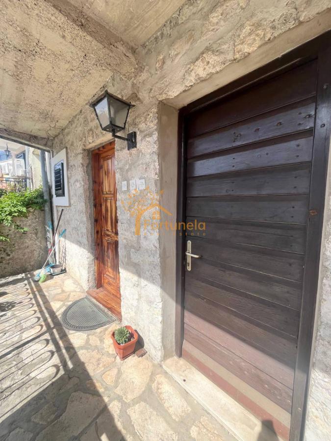 Kamena kuća u Starom gradu Herceg Novog – 5